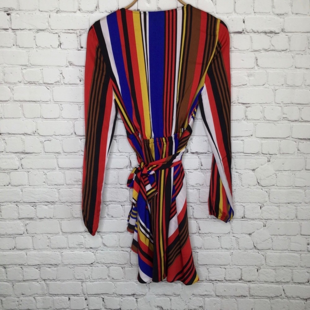 Express Wrap Dress NWT - Picture 5 of 8
